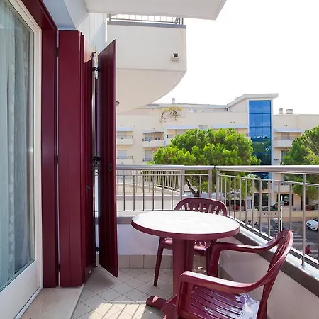 Caravelle Apartment
